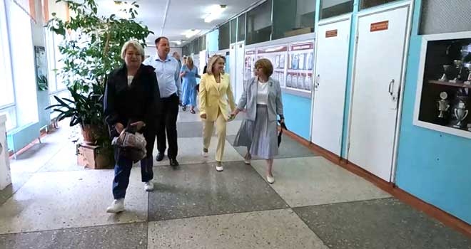 К новому учебному: приёмка школ в Дзержинске продолжается